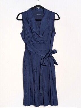 Tommy Hilfiger 100% Cotton Midnight Blue Waist w/ Belt Sleeveless‎ V-Neck Size 4